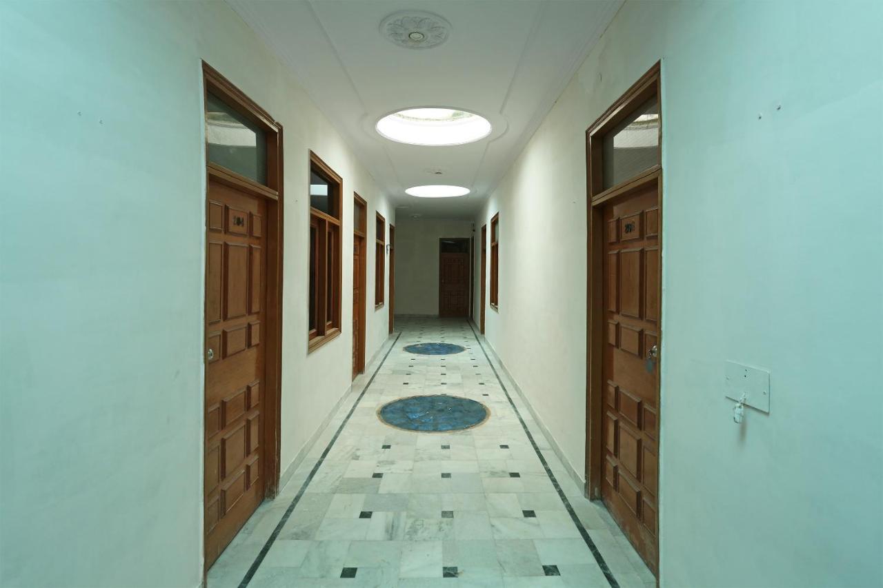מטורה Oyo 14543 Royal Palace And Banquets מראה חיצוני תמונה